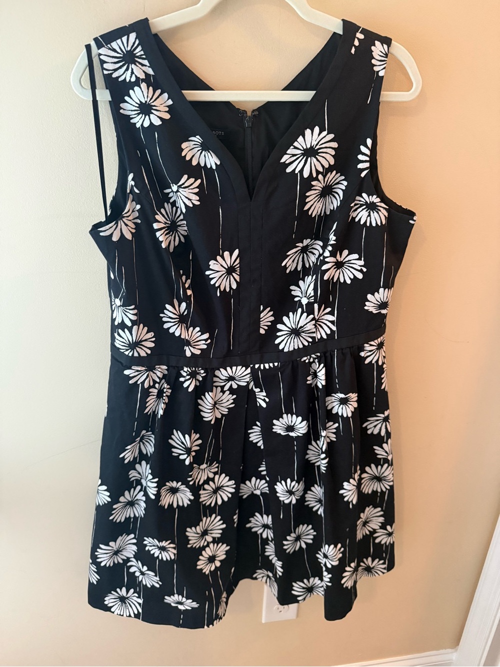 Talbots Fit and Flare Daisy Print‎ Dress size 16 petities